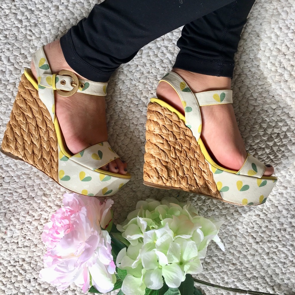 LOUIS  VUITTON wedges. - Picture 2 of 8